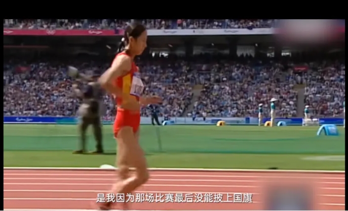 给“最孤独的冠军”王丽萍送门，TATA木门再次致敬“体育精神”